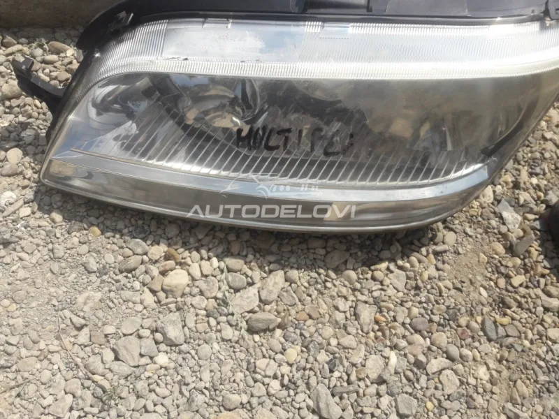 Fiat multipla novi model levi far iz originala