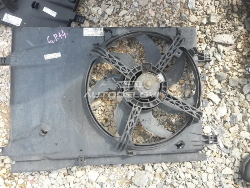 Fiat grande punto 1.4 ventilator hladnjaka sa nosacem