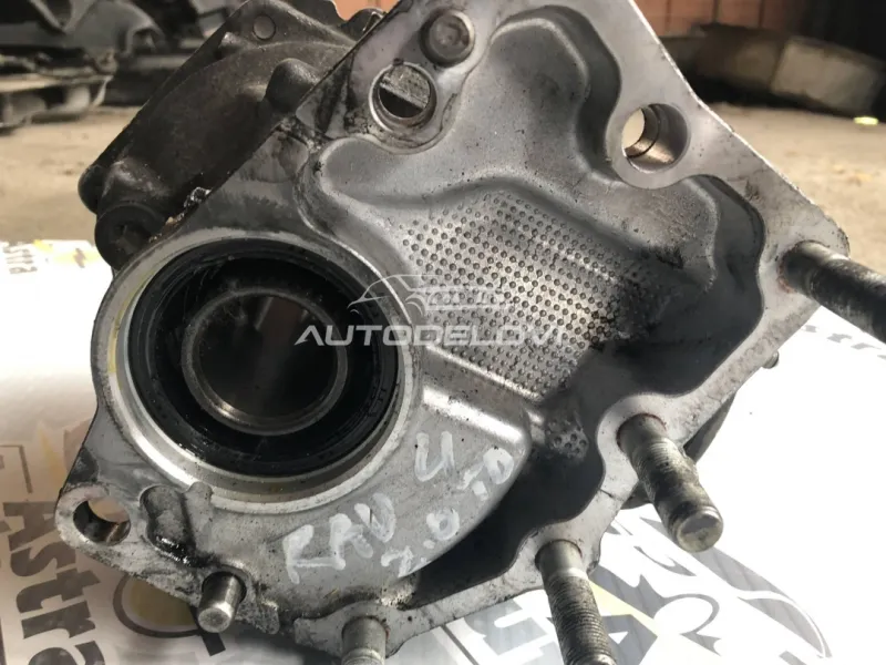 Prednji diferencijal 2.0 d za toyota rav 4 od 2001. do 2005. god.