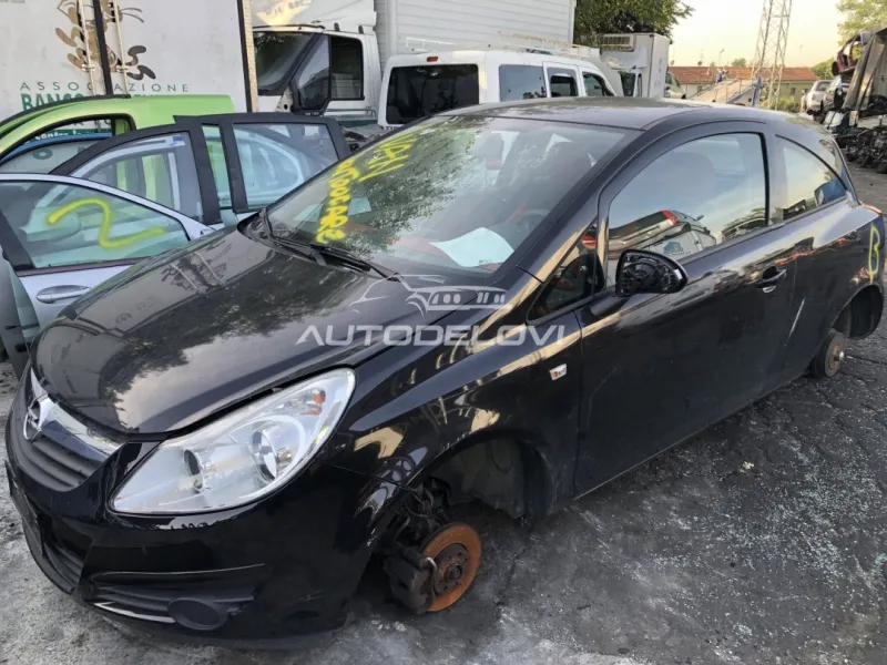 Corsa d 1.3 cdti 55kw polovni delovi