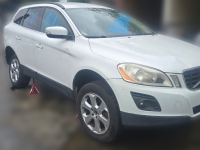 Volvo xc60 2 4d polovni delovi 