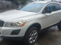 Volvo xc60 2 4d polovni delovi 