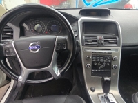 Volvo xc60 2 4d polovni delovi 