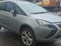 Opel zafira c tourer polovni delovi