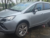 Opel zafira c tourer polovni delovi