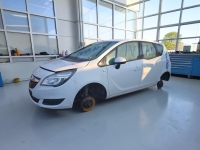 Opel meriva b restajling 1 6cdti polovni delovi