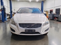 Volvo v60 2 0d d3 polovni delovi